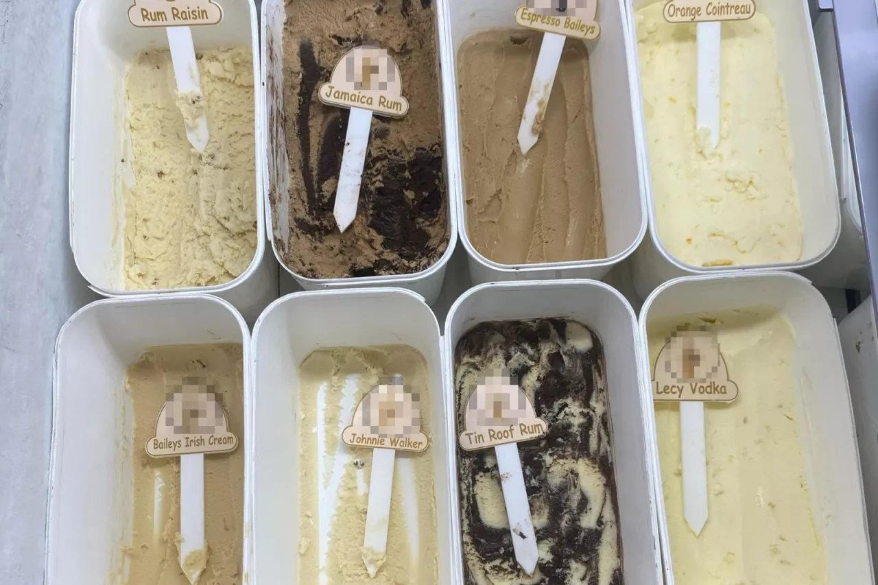 Pemkot Surabaya Sentil Mal PTC Soal Es Krim Beralkohol