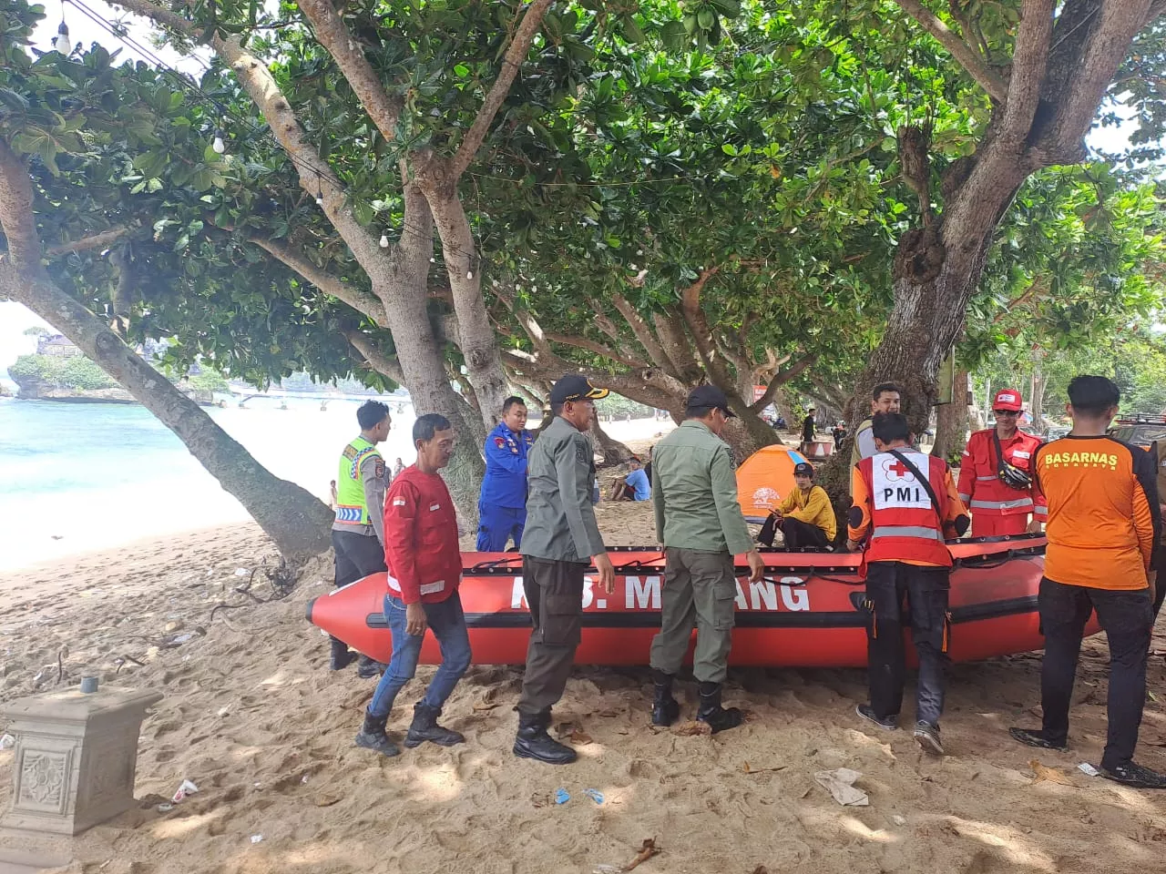 Tenggelam Sejak Rabu, Dua Santri Amanatul Ummah Ditemukan Tewas di Pantai Balekambang