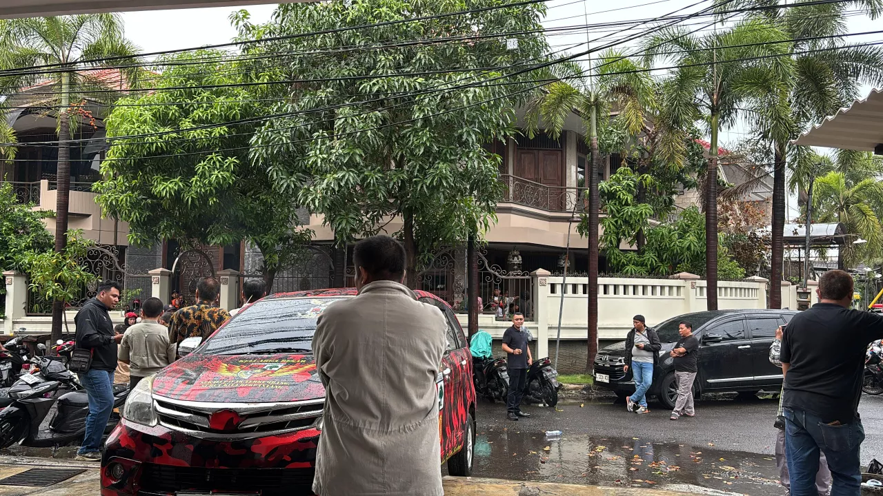 KPK Geledah Dua Rumah La Nyalla, Diduga Terkait Dana Hibah