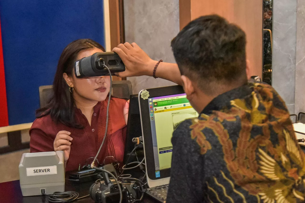Blanko Cukup, Dispendukcapil Surabaya Bakal Umumkan Warga yang Belum Rekam KTP-el