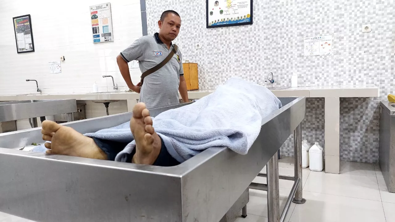 Polisi Tembak Mati Pelaku Curanmor di Surabaya Usai Lempar Bom Bondet 