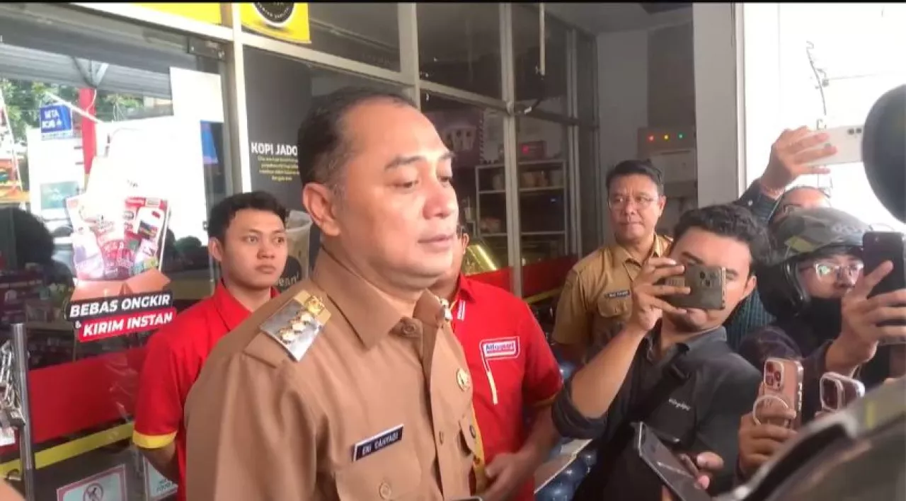 Tak Punya Jukir Resmi, Wali Kota Eri Tutup Operasional Sejumlah Minimarket