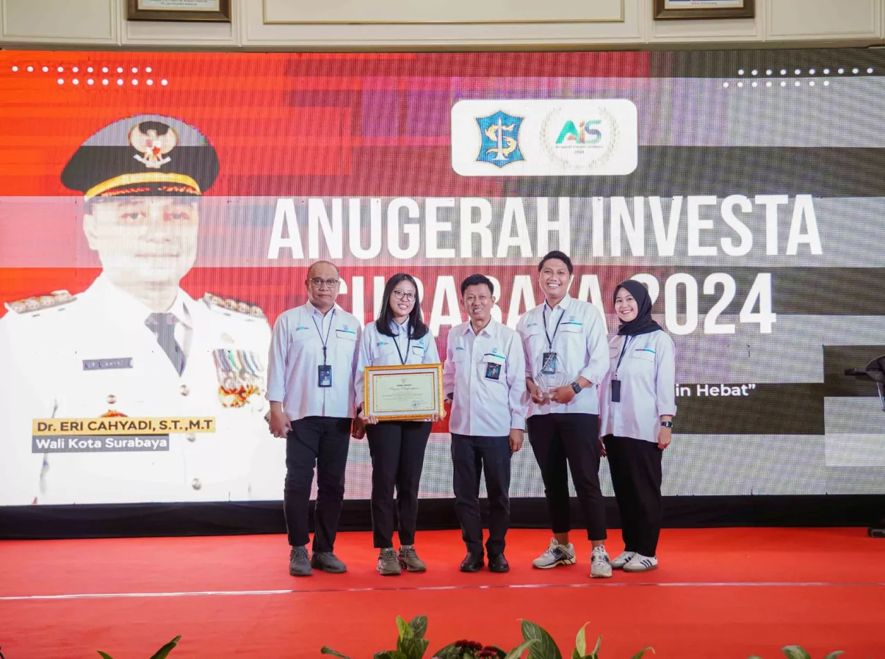 SIER Raih Penghargaan Tertinggi Anugerah Investa Surabaya 2024   