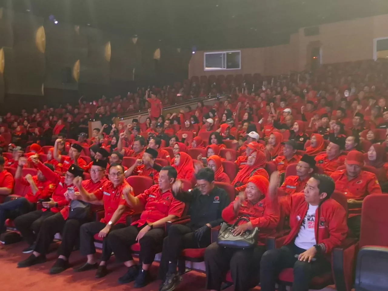 Peringati Bulan Bung Karno, PDIP Surabaya Putar Film dan Gelar Diskusi