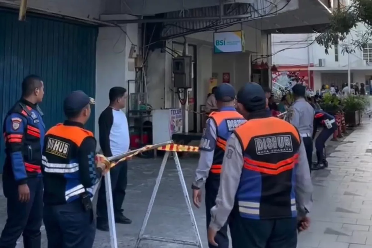 Uji Coba Larangan Parkir di Tunjungan Dinilai Efektif, Pemkot Tunggu Respons Warga