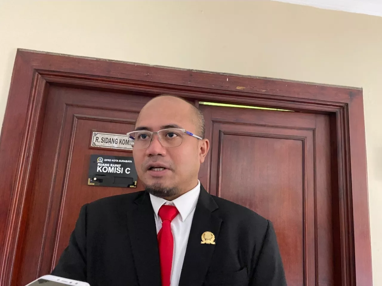 Tekan Kebocoran PAD Surabaya, DPRD Dorong Cashless Parkir Mobil