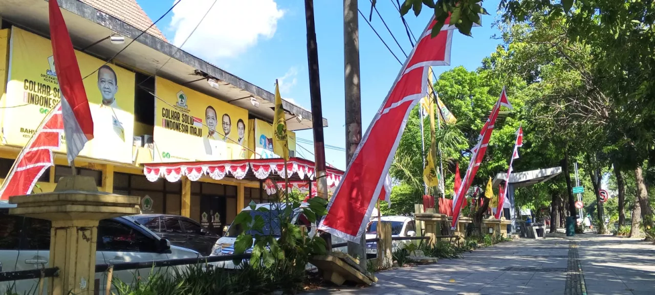 Semarakkan Kemerdekaan, Golkar Surabaya Sindir Bendera One Piece