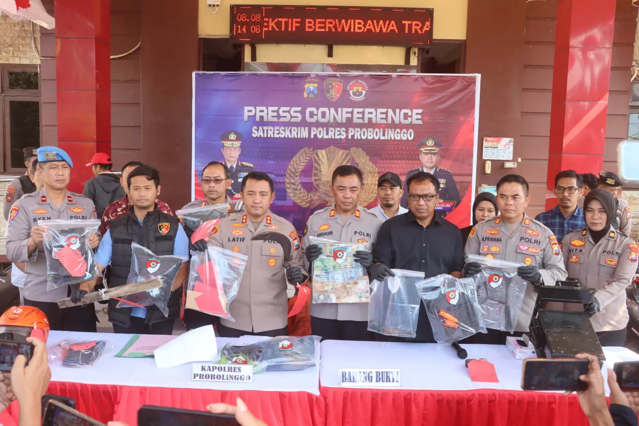 Viral Pencurian Kotak Amal dan Curanmor, Polisi Tangkap 9 Pelaku di Probolinggo