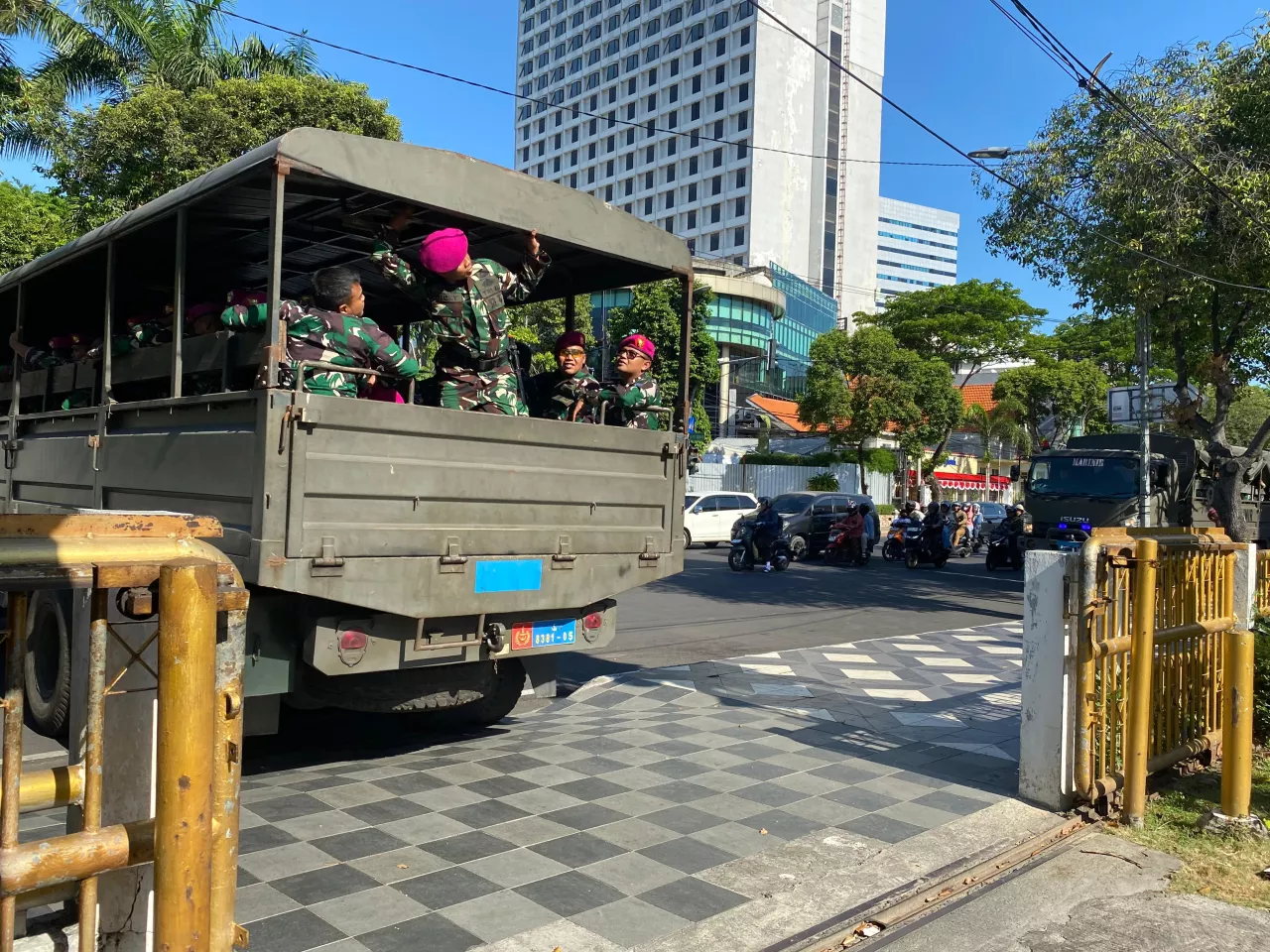 Siang ini DPRD Surabaya Bakal Digeruduk Massa, Begini Suasana Sementara