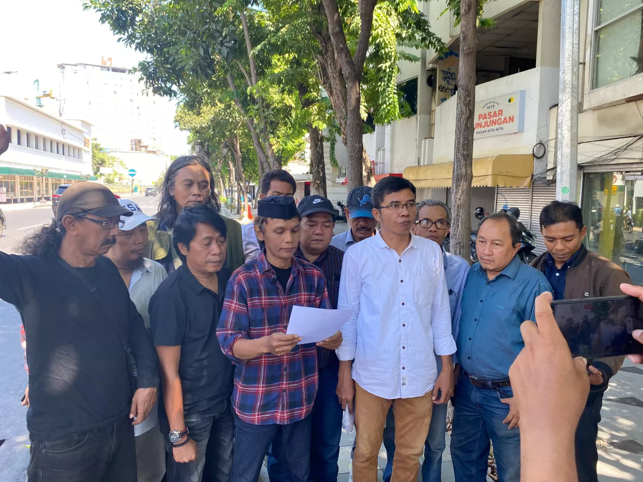 Marak Aksi Anarkis, Aktivis ‘98 Jatim Serukan Demo Damai Tanpa Kekerasan