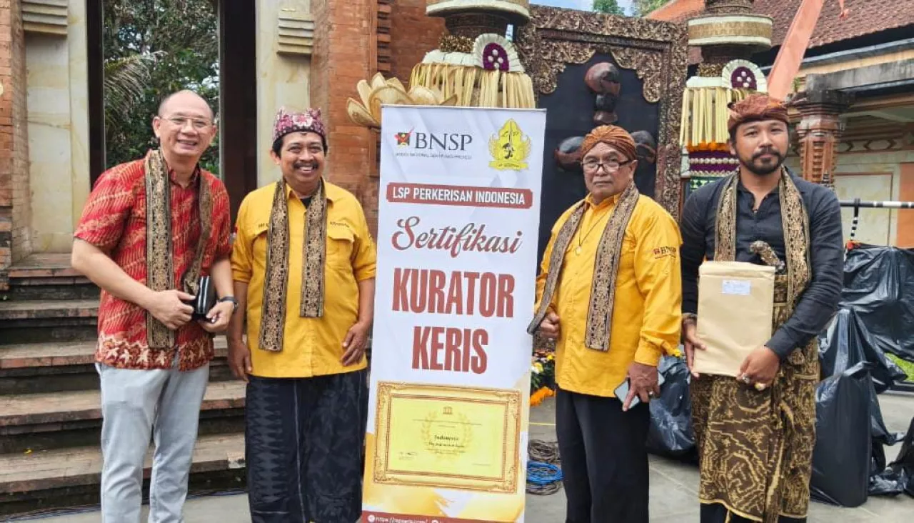 Profesi Kurator Keris Resmi Tersertifikasi BNSP, Siap Go International