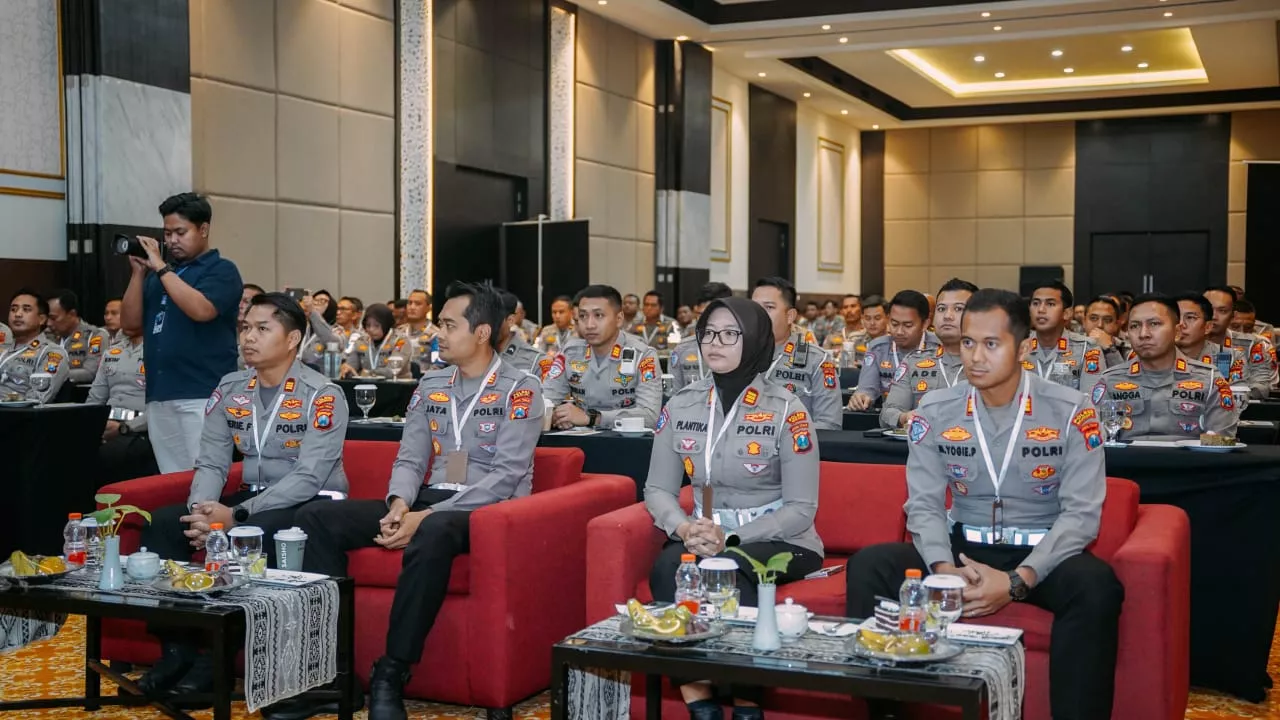 Polda Jatim Dorong Polisi Lalu Lintas Aktif Sosialisasi di Medsos