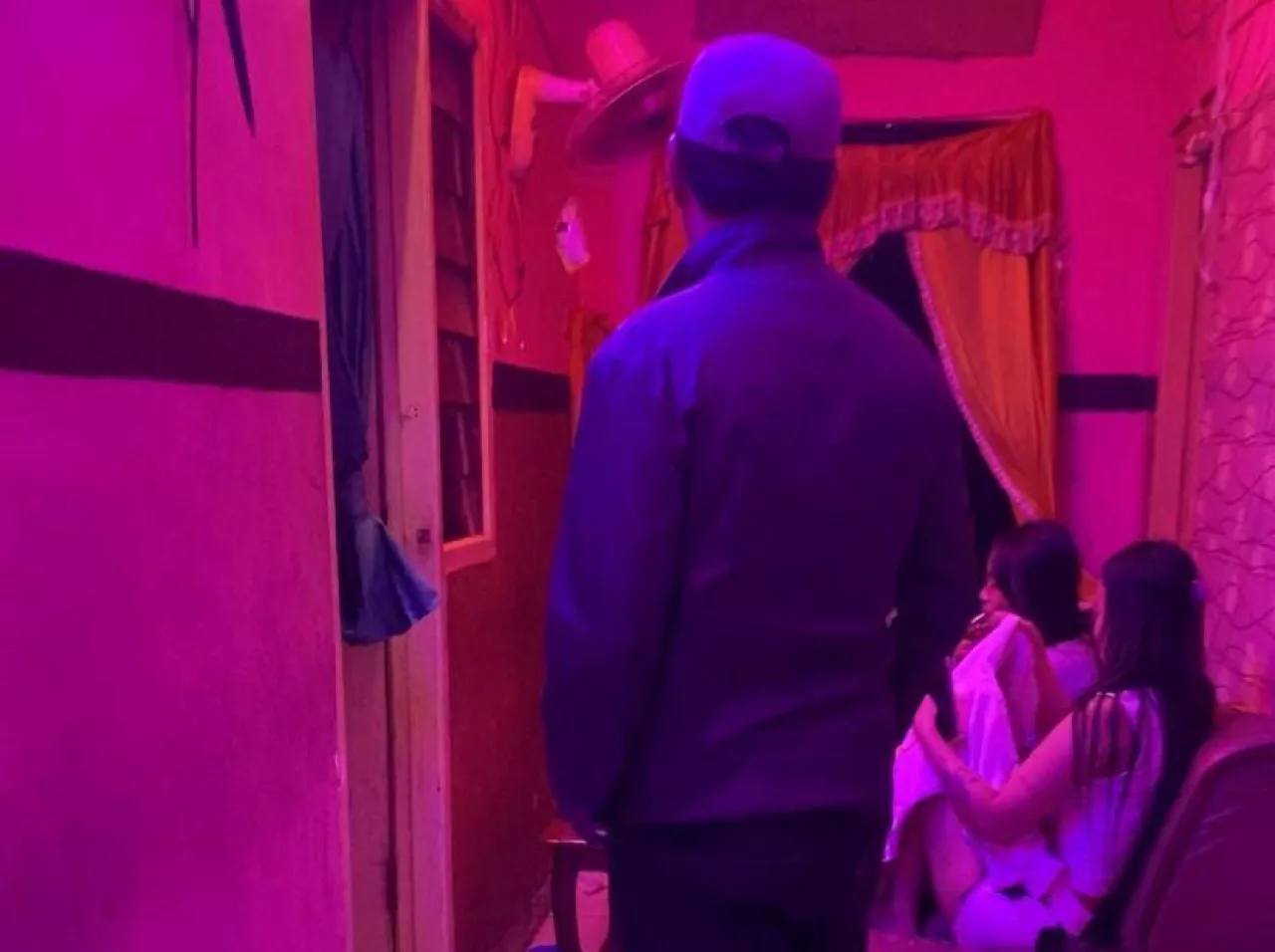 Moroseneng Tak Pernah Padam, Rahasia Esek-esek Murah Rp200 Ribu di Surabaya