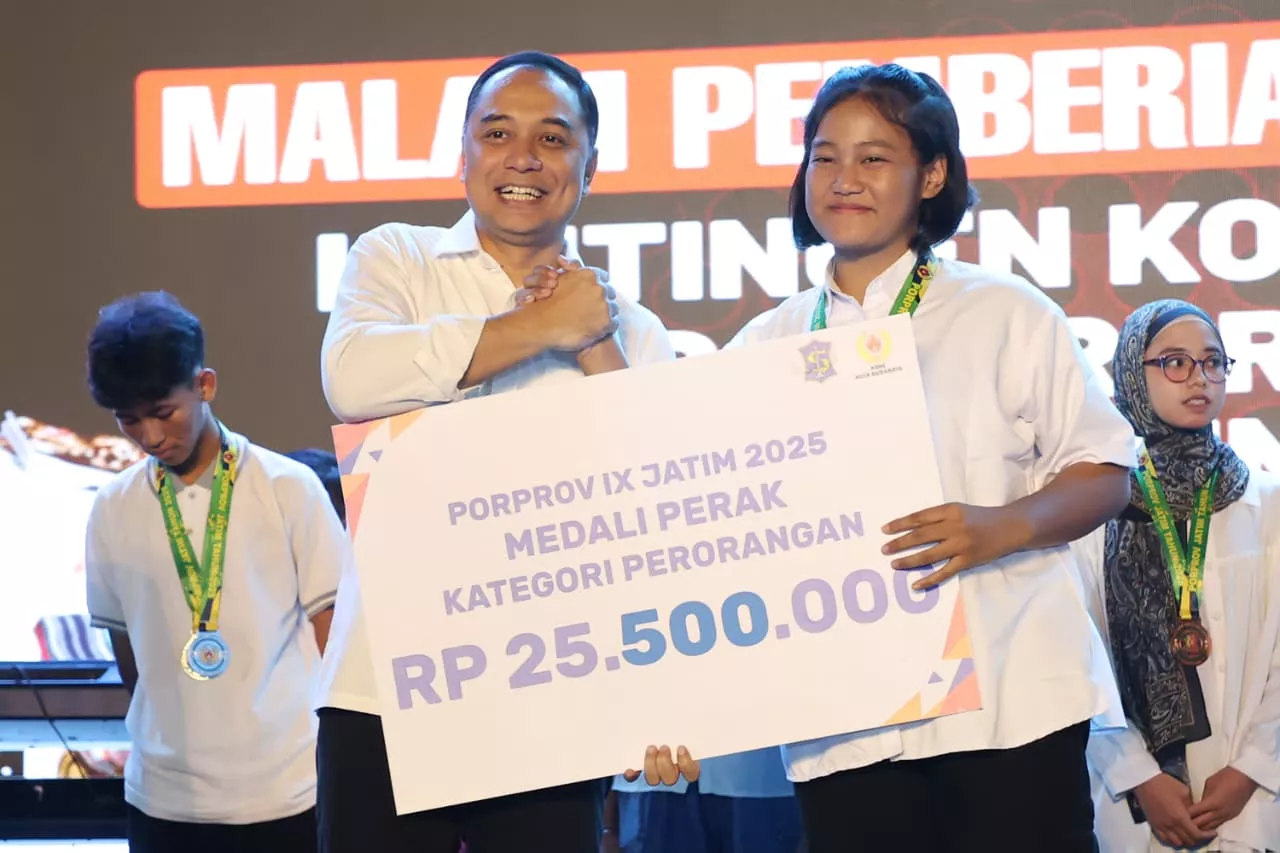 Pertahankan Juara Umum Porprov Jatim, Atlet Surabaya Terima Bonus Rp42,7 Miliar dari Pemkot
