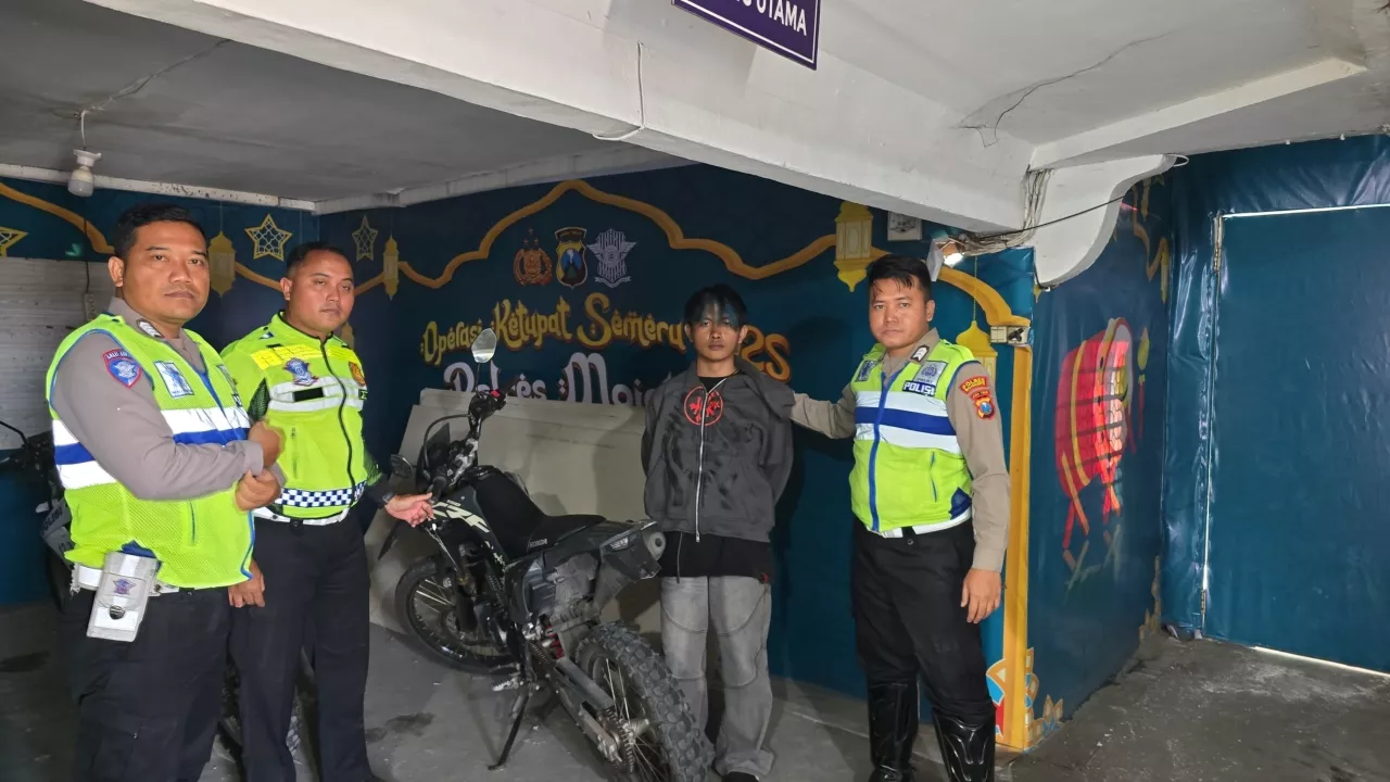 Turjawali Polres Mojokerto Ringkus Penipu Modus Coba Motor di COD