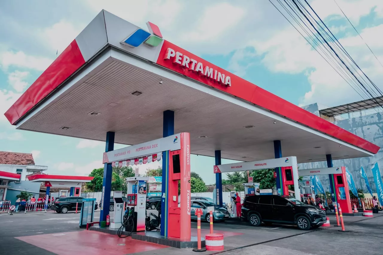 Banyak Kendaraan Mogok, Polres Lamongan Cek Kualitas Pertalite