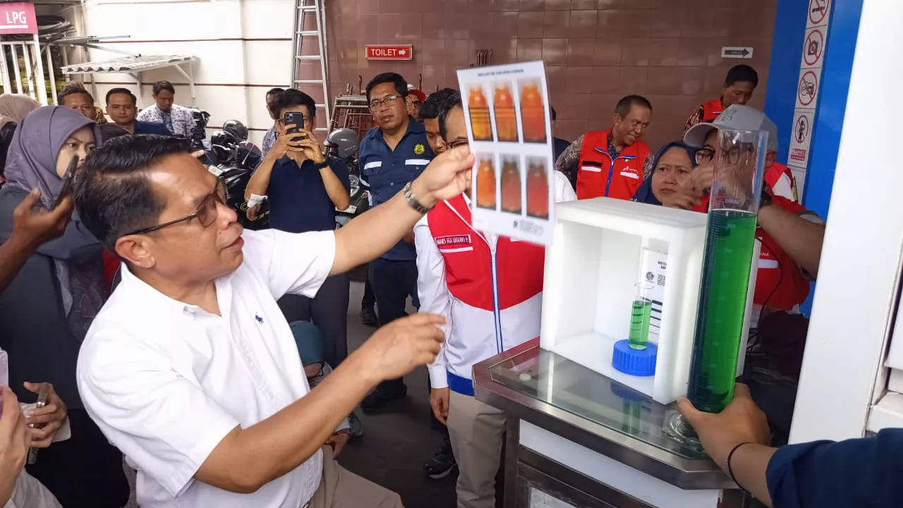 Jawab Keluhan Warga, Pertamina Temukan Pertalite di Surabaya Bebas Pencemaran