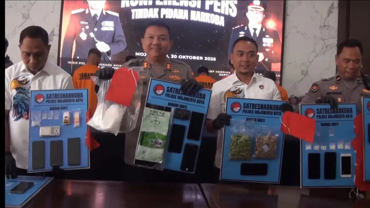 Dua Kurir Sabu Jaringan Lapas Ditangkap Polisi Mojokerto Kota