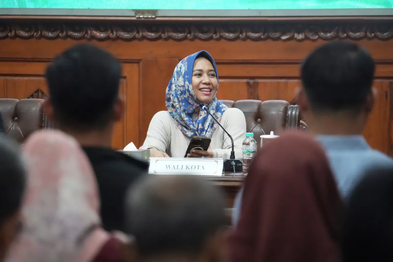 Sarasehan Etika Politik, Ning Ita Ajak Warga Perkuat Toleransi dan Persatuan