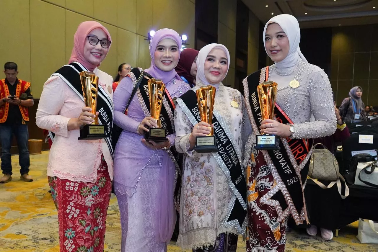 Rini Indriyani Kian Moncer di Panggung Publik, Kampanye Wajib Belajar 13 Tahun Borong Penghargaan