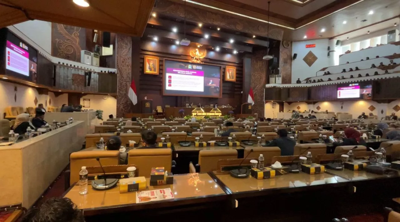 Defisit Mengintai, APBD Jatim 2026 Turun Rp2,8 Triliun akibat Pemangkasan TKD