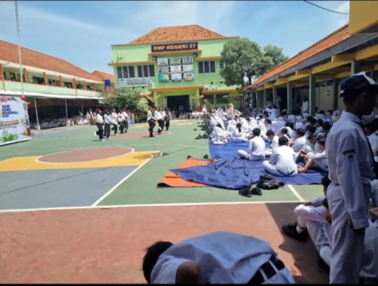 Miliki 30 Persen Siswa Miskin, SMPN 37 Surabaya Belum Dapat MBG, Harga Kantin Justru Naik