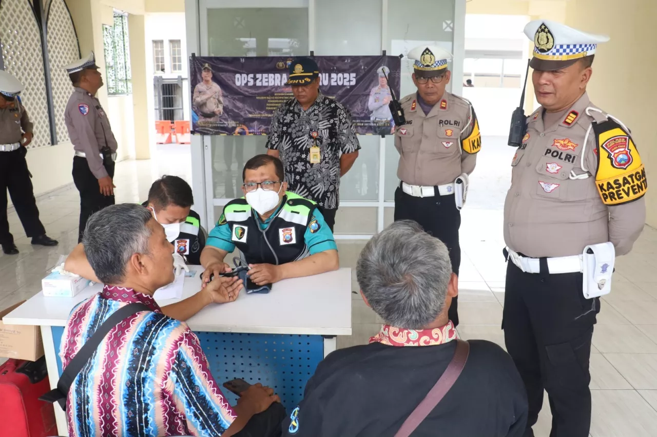 Ramp Check di Terminal Ampel, Sopir Jalani Tes Urine