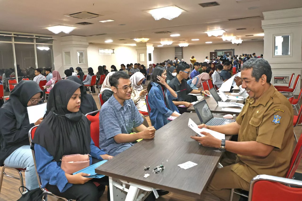 Anggaran Naik Tiga Kali Lipat, Beasiswa Pemuda Tangguh Surabaya Jangkau 23 Ribu Mahasiswa