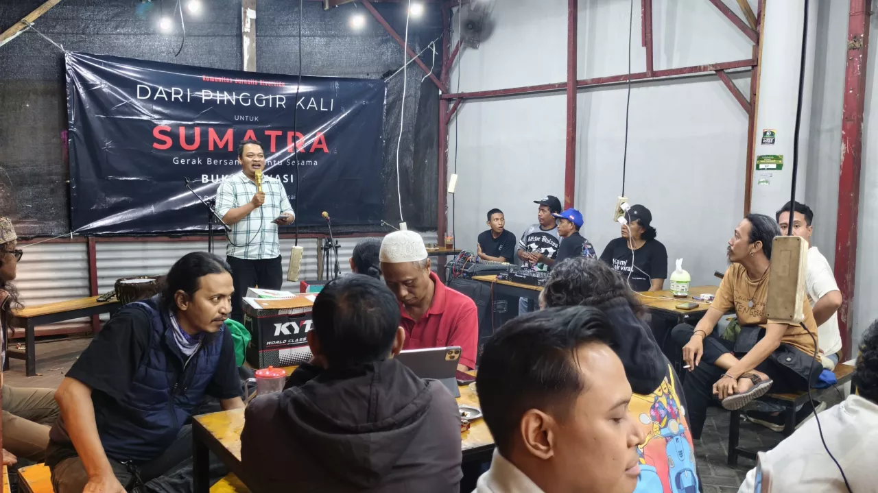 Komunitas Jurnalis Pinggir Kali Surabaya Kumpulkan Donasi Rp23 Juta untuk Sumatra