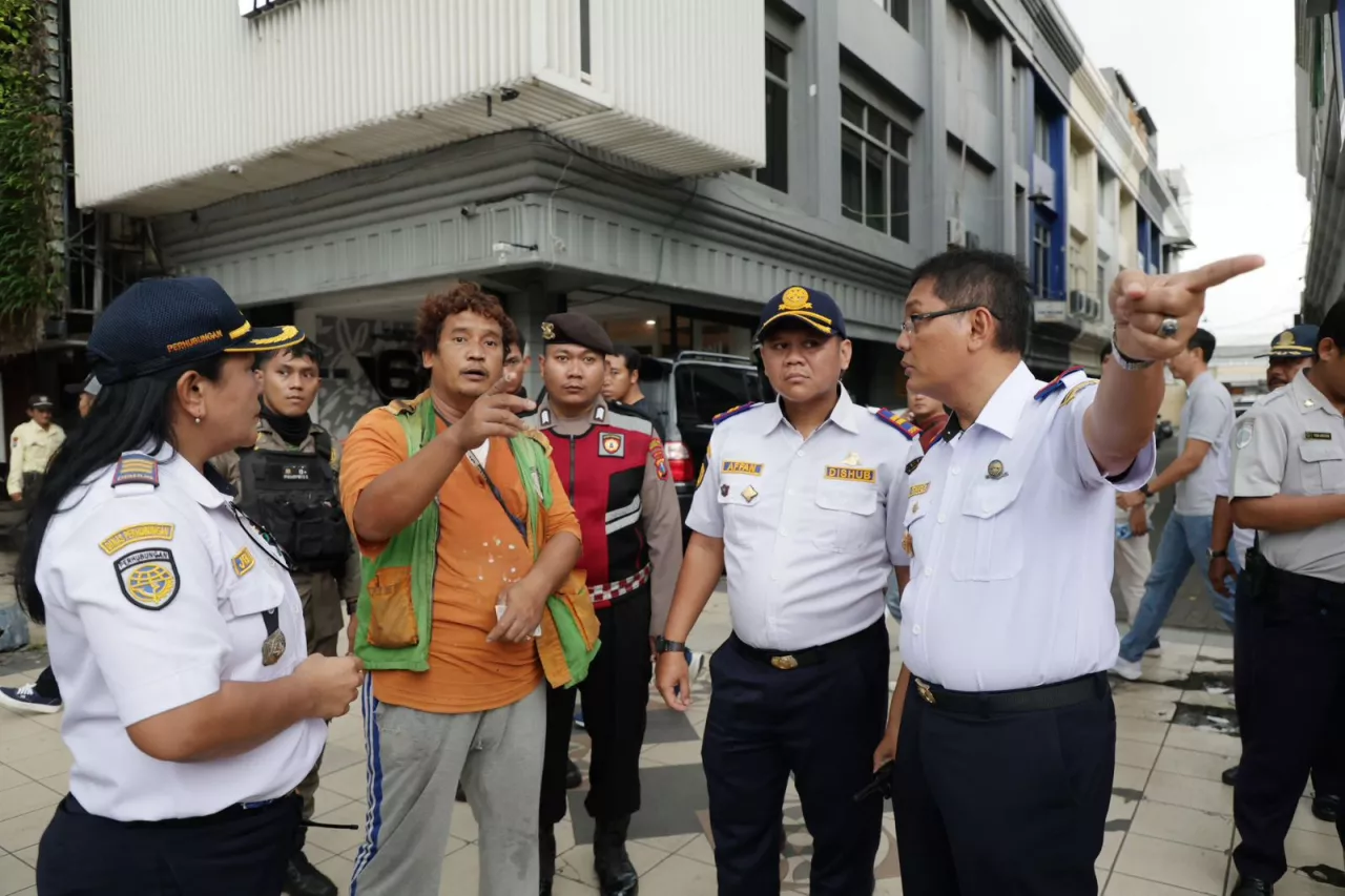 112 Jukir Liar Ditangkap, Pemkot Surabaya Siapkan Sistem Parkir Cashless di 2026