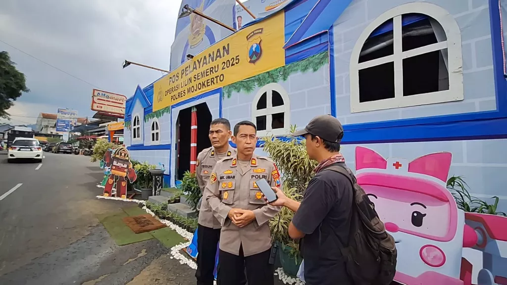 Polres Mojokerto Dirikan Pos Pelayanan Ala Animasi Robocar Poli di Pacet