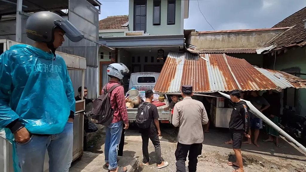 Pikap Tabrak Motor, Mobil, hingga Rumah di Mojokerto, Sopirnya Pelajar Kelas X