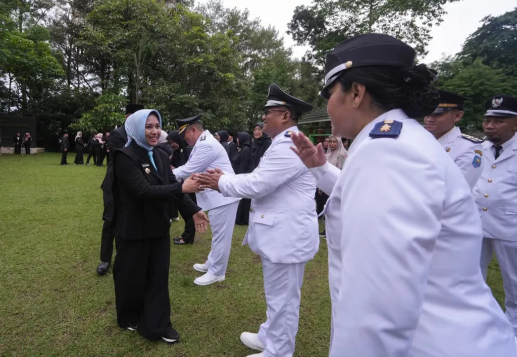 Wali Kota Mojokerto Lantik 78 Pejabat di Kawasan Tugu SA Tidar