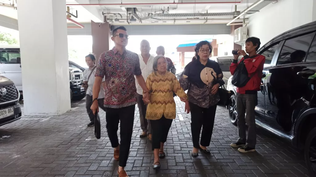 Lurah hingga Perangkat Desa Diperiksa Terkait Dugaan Pemalsuan Dokumen Nenek Elina