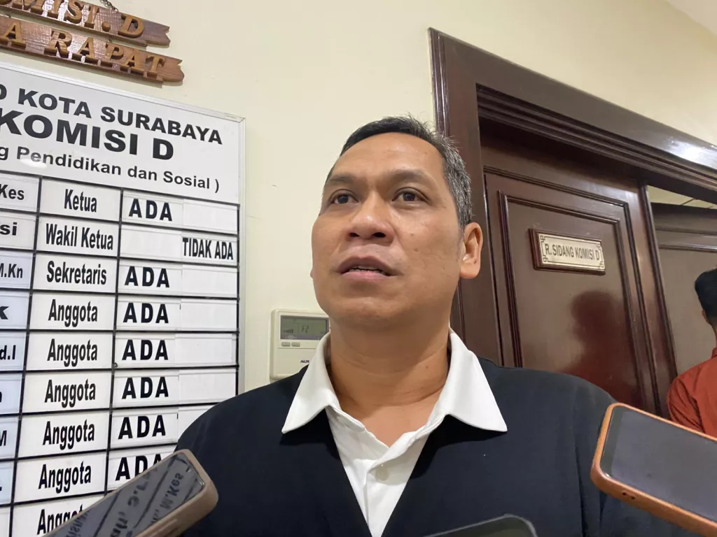 Bantuan Beasiswa Pemkot Surabaya Tak Menutup UKT, DPRD Ingatkan Kampus Tak Membebani