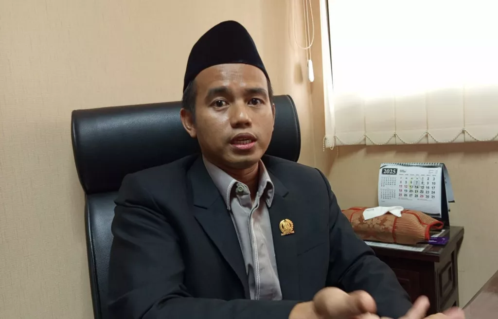 Kebutuhan Reformasi Sistem Perekrutan Guru, DPRD Jatim Soroti Perbandingan Gaji Profesi