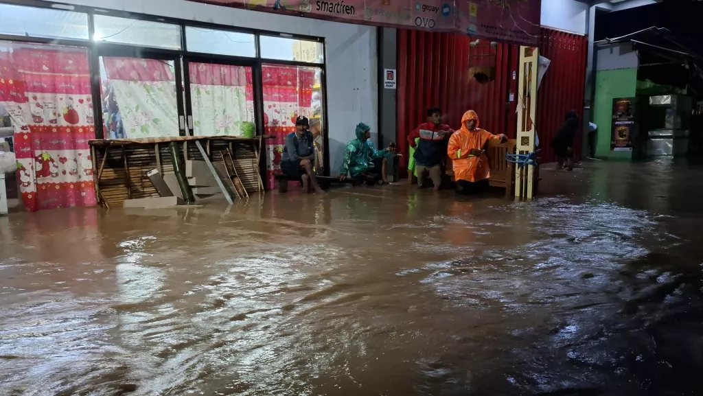Hujan Meluas, Delapan Kecamatan di Probolinggo Terendam Banjir