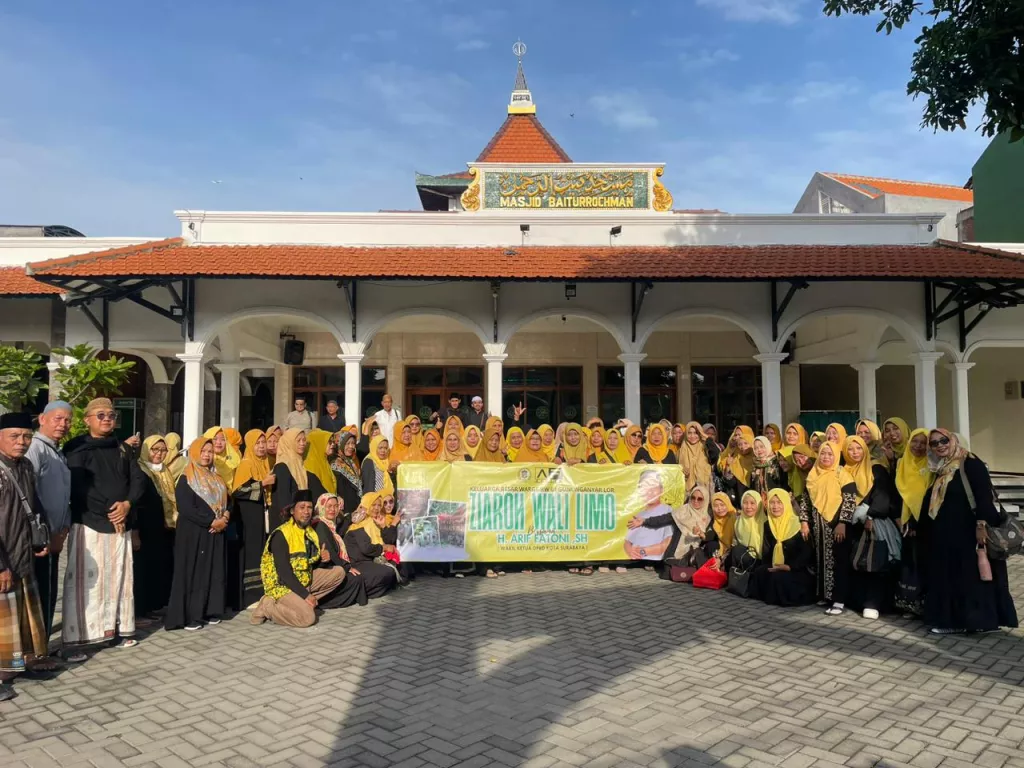 Jelang Ramadan, Warga Gununganyar Lor Surabaya Gelar Ziarah Wali 5