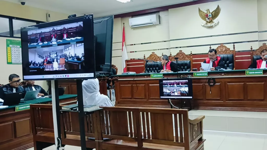 Gubernur Khofifah Penuhi Panggilan KPK dalam Kasus Korupsi Dana Hibah Jatim