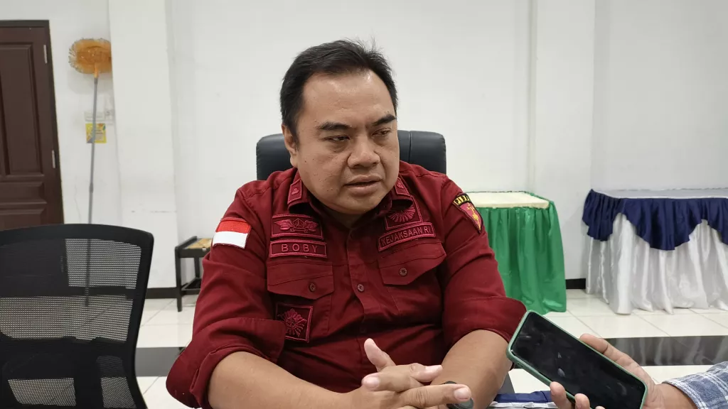 Keputusan di Balik Penangguhan Penahanan Guru Honorer Probolinggo Tersangka Rangkap Jabatan