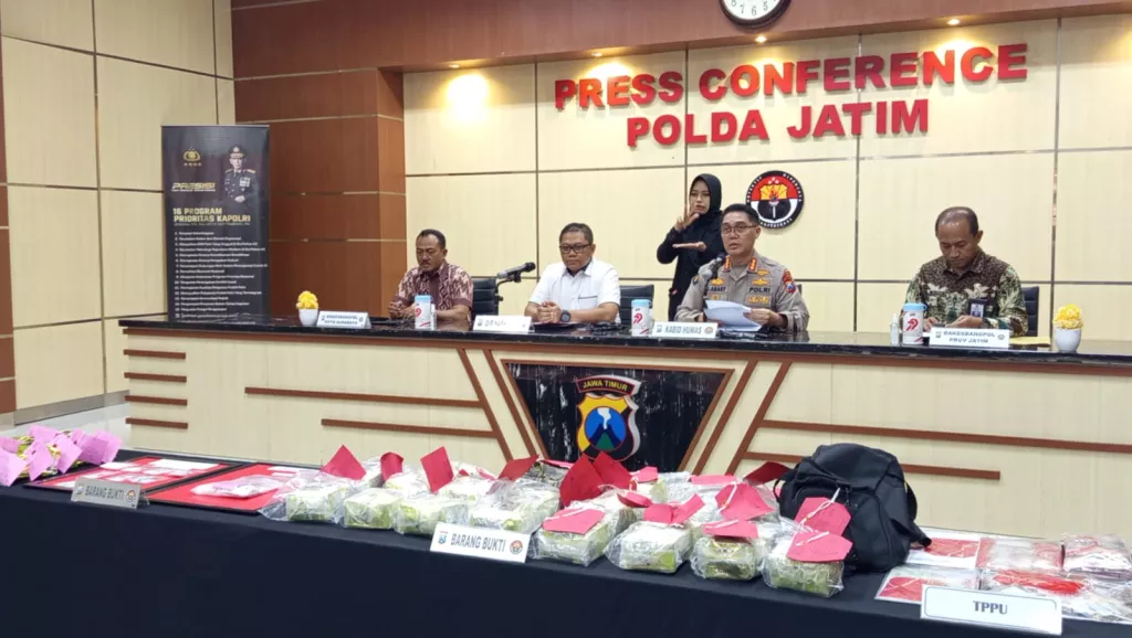 Polda Jatim Ungkap Kasus TPPU Narkoba, Sita Aset hingga Rp55 Miliar