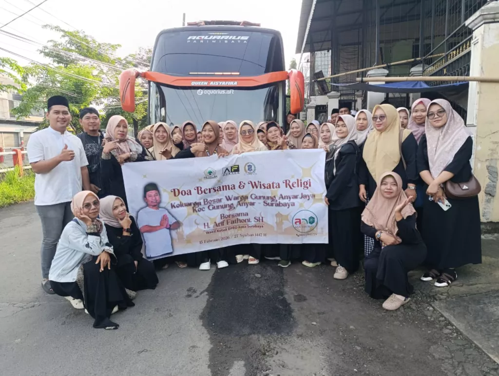 Target Suara Golkar Naik 20 Persen, Arif Fathoni Gelar Ziarah Wali Lima di Dapil 3 Surabaya