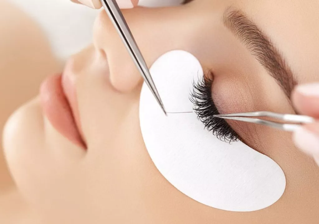 Dear Bestie, Ingin Eyelash Extension Kamu Tahan Lama? Berikut Caranya
