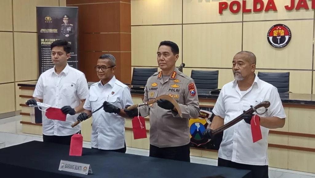 Polda Jatim Bekuk Komplotan Preman Pemeras Petani hingga Ratusan Juta di Pasuruan