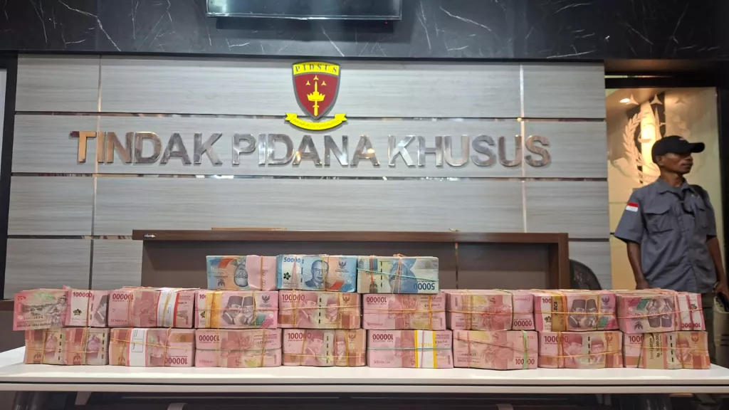 KCB Minta Kejati Jatim Periksa Gubernur Khofifah dan Eks Kadis ESDM dalam Kasus Pungli
