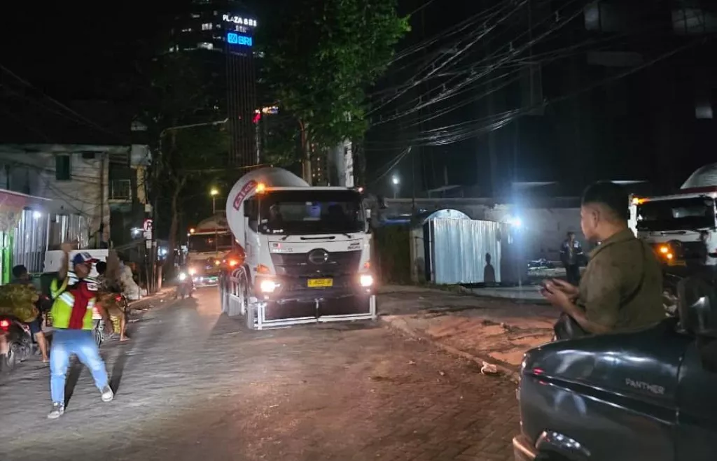 Pembangunan Gedung di Basuki Rahmat Surabaya Diprotes Warga: Tak Dapat Izin, Bikin Polusi