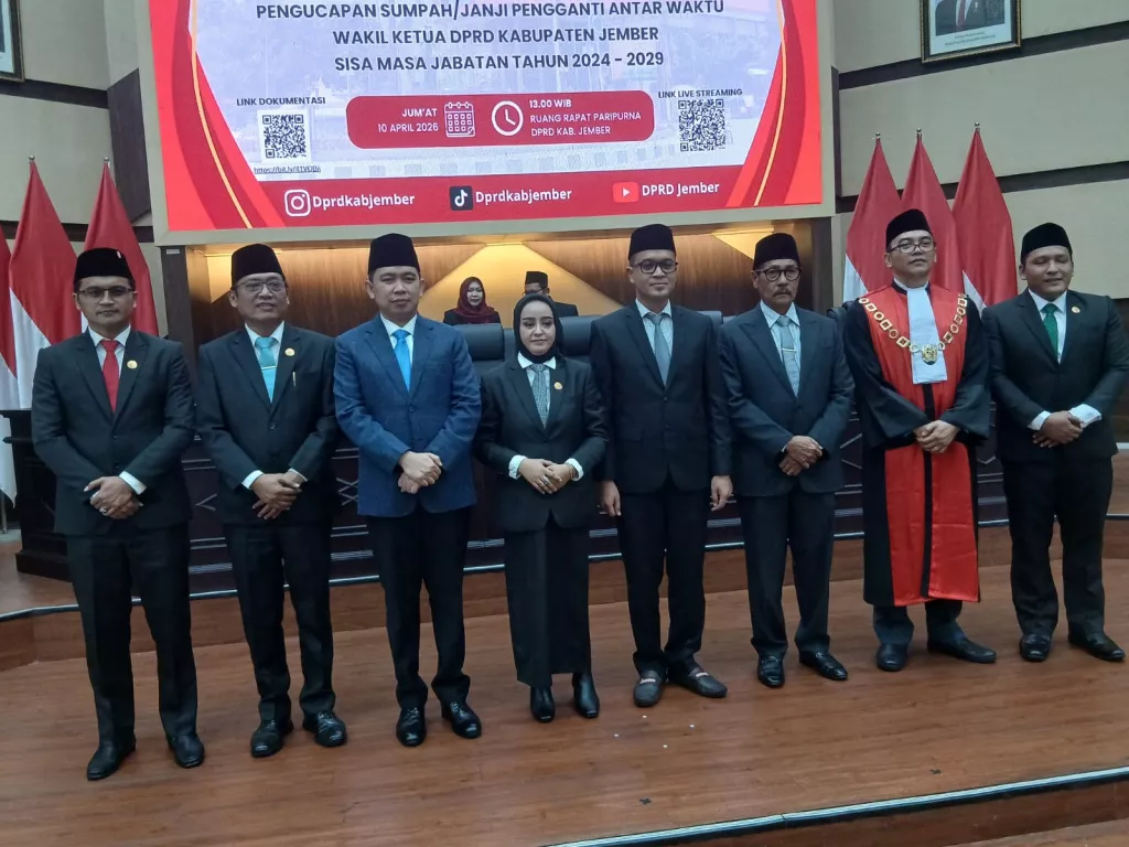 Fatmawati Resmi Dilantik Jadi Wakil Ketua DPRD Jember, Begini Pesan Gus Fawait 