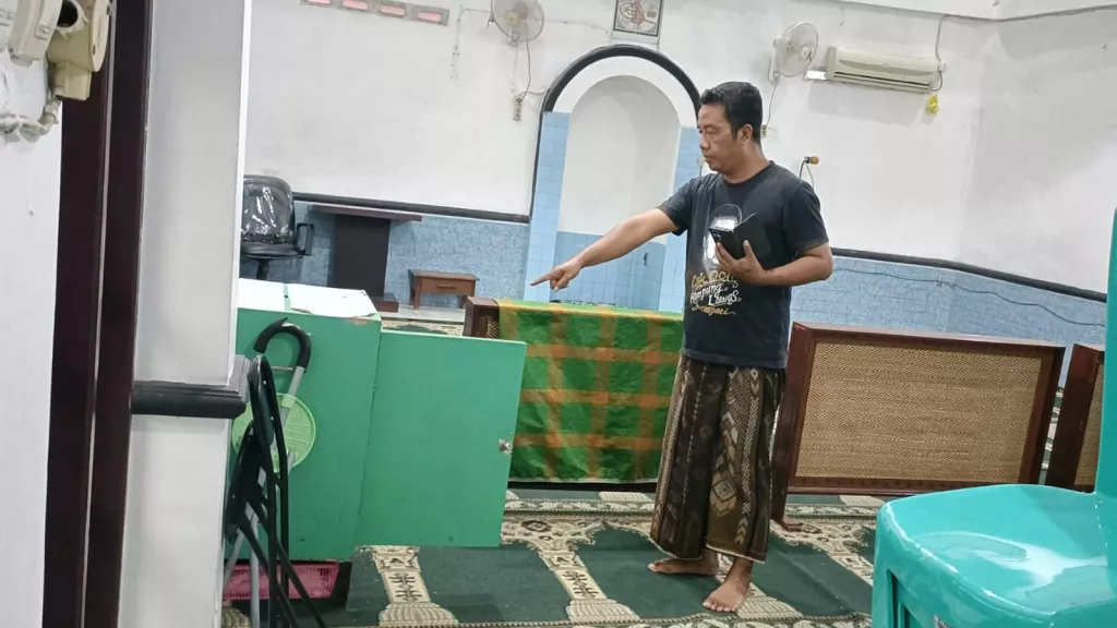 Uang di Kotak Amal Musala Maspati Surabaya Hilang Misterius saat Warga Salat Asar