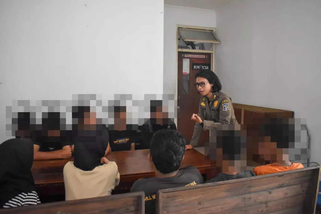 Kenakalan Remaja di Surabaya Tahun Ini Disebut Turun, Apa Iya?