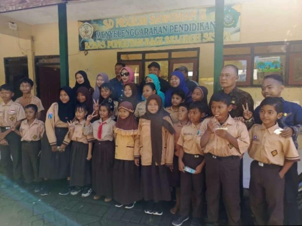 Dari Sungai ke Dusun Terpencil, Wabup Sidoarjo Mimik Bawa Bantuan dan Harapan
